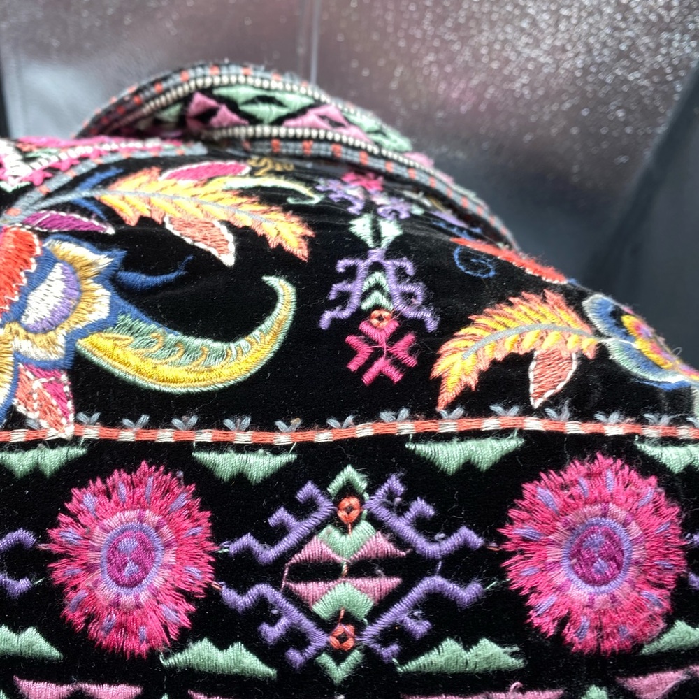 660 JOHNNY WAS velvet &silk embrodery tote bag from my closet EPOC - Picture 8 of 10